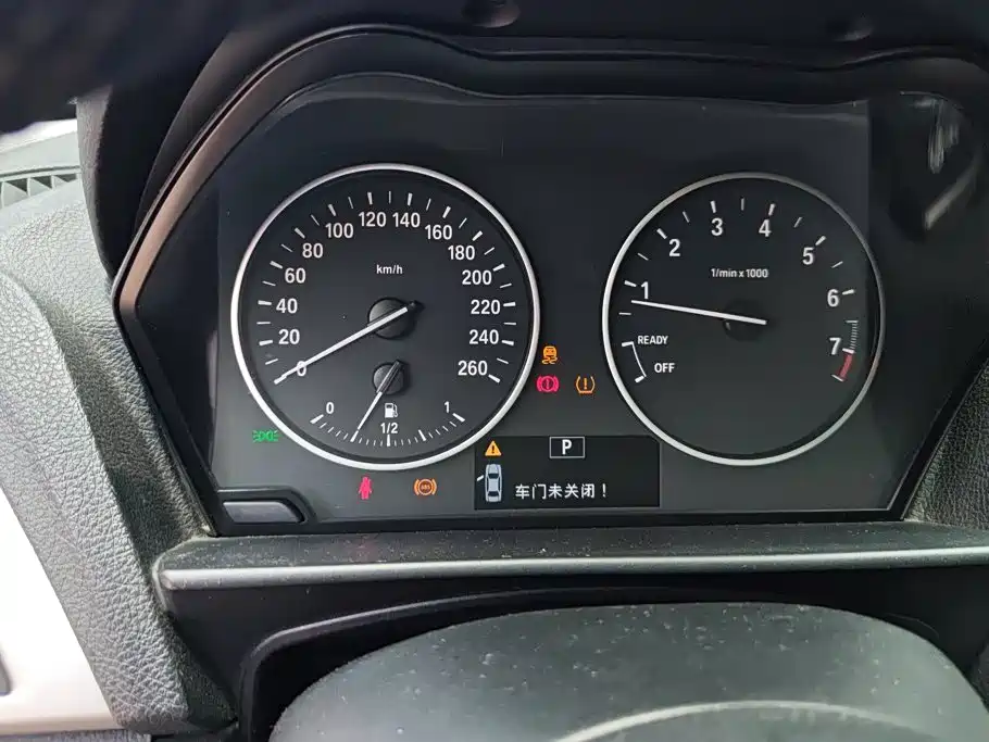 BMW 1 Series 2012 — фото 14