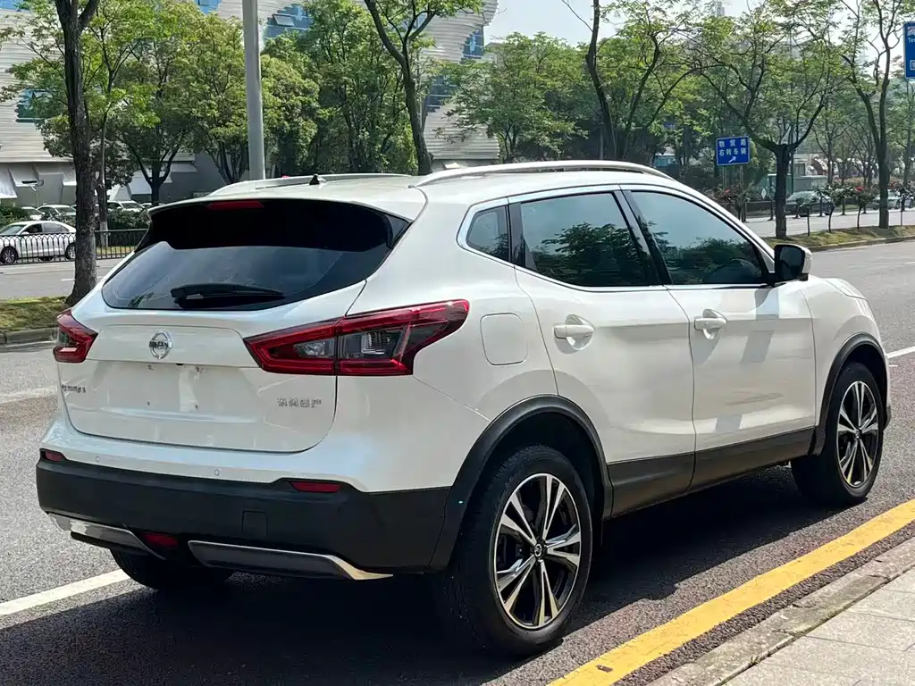 Nissan Qashqai 2023 — фото 4
