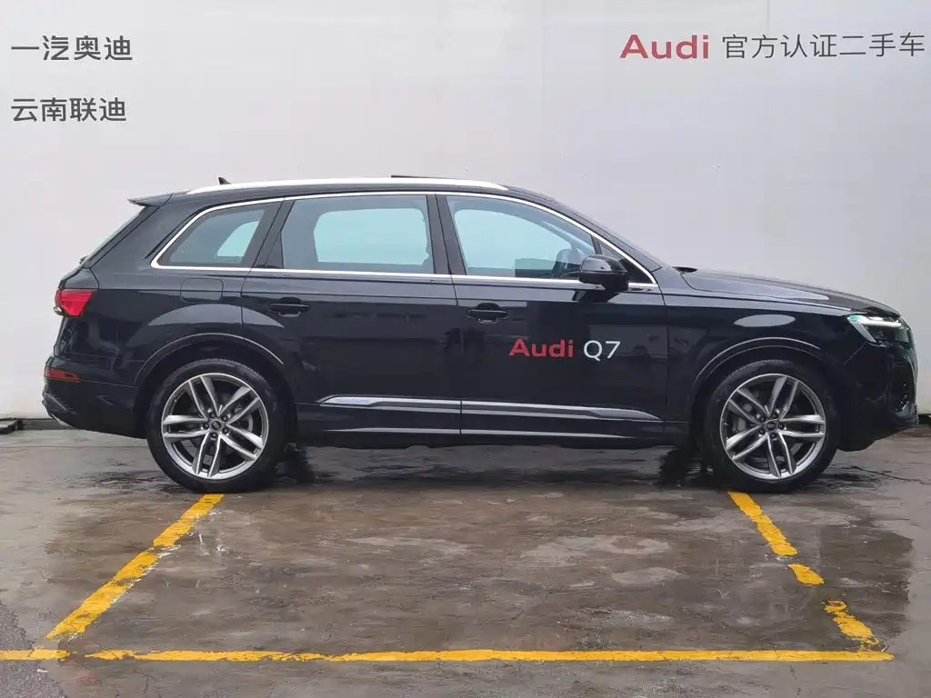 Audi Q7 2025 — фото 4