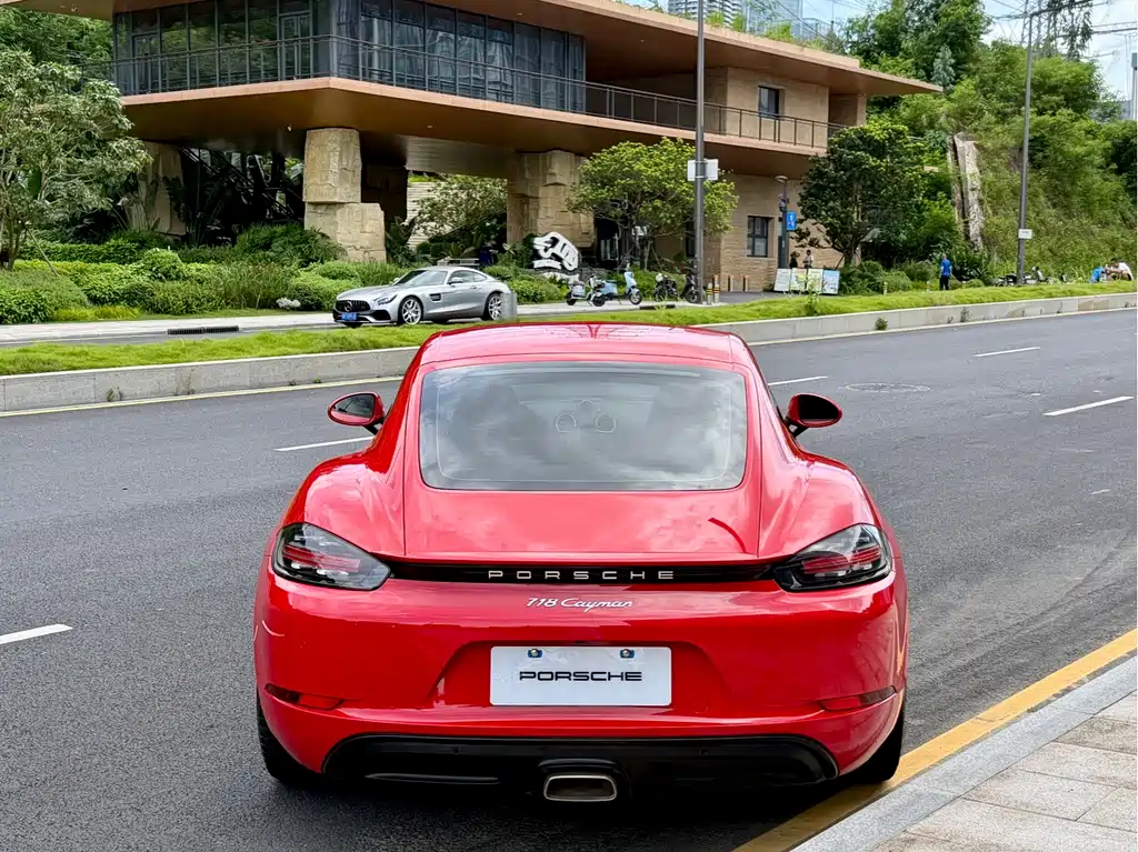 Porsche 718 2022