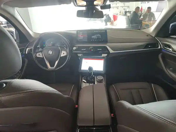 BMW 5 Series 2021