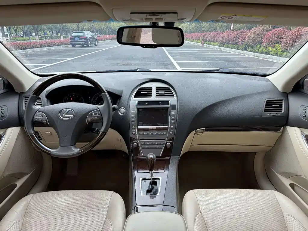 Lexus ES 2012