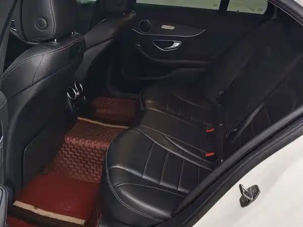 Mercedes-Benz C-Class 2019