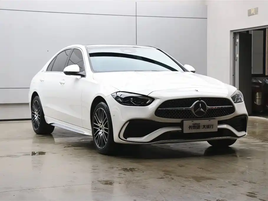 Mercedes-Benz C-Class 2024 — фото 25