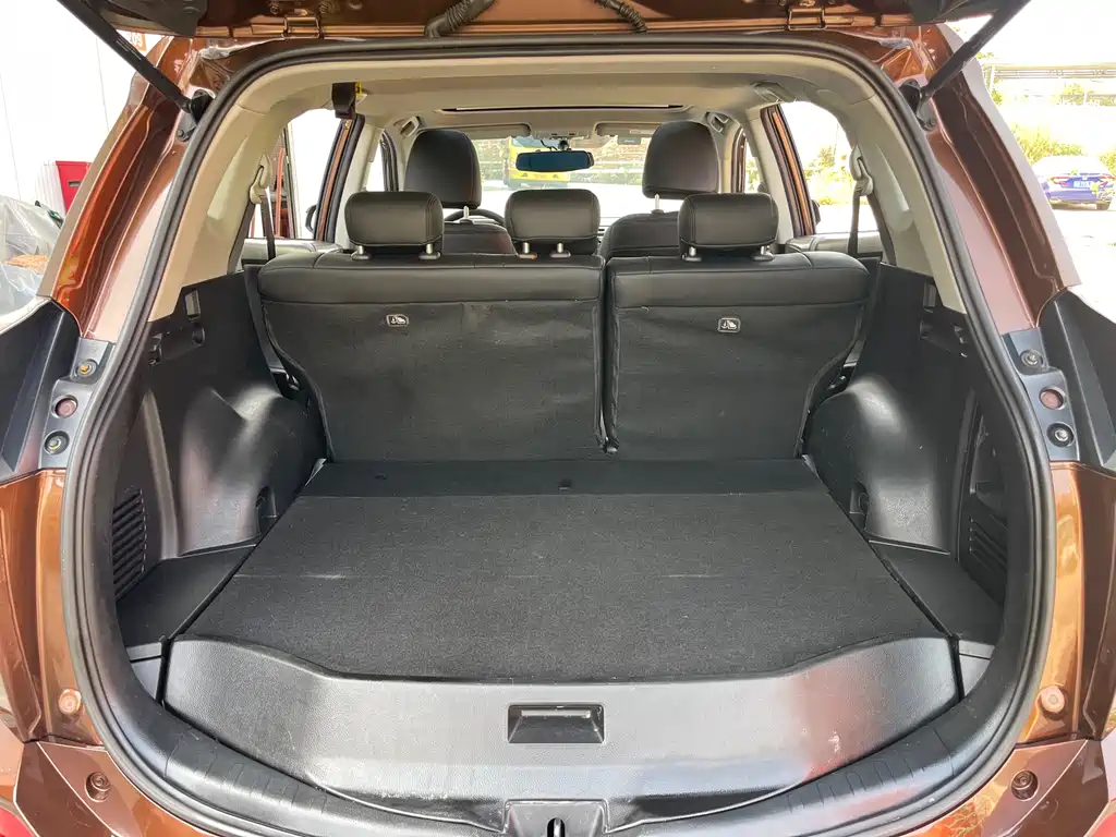 Toyota RAV4 2018 — фото 20