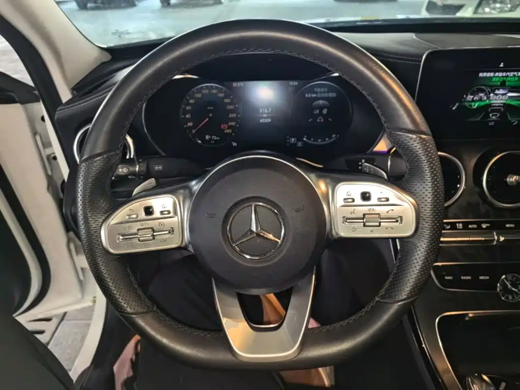 Mercedes-Benz C-Class 2021 — фото 11