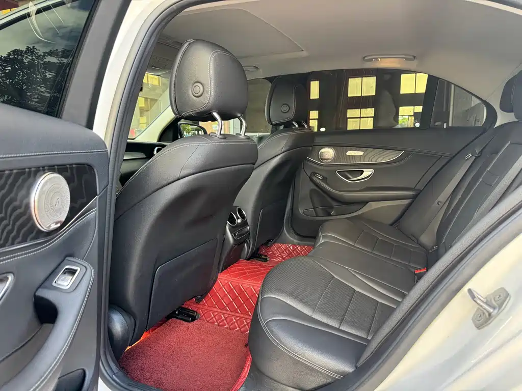 Mercedes-Benz C-Class 2020