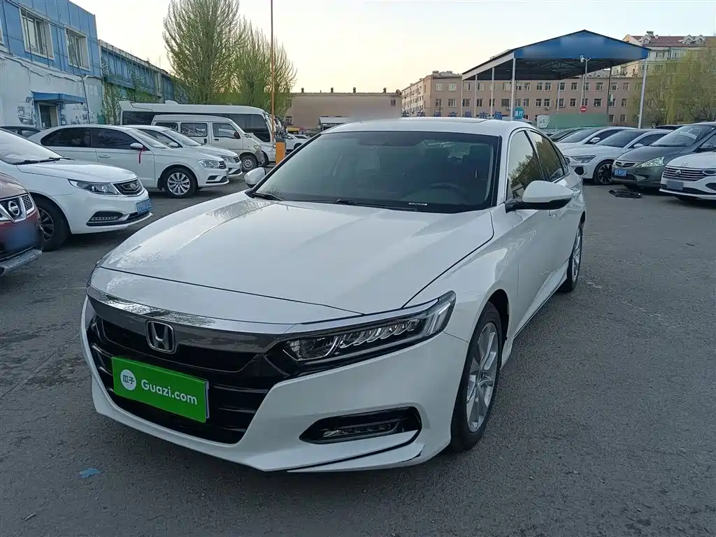 Honda Accord 2019 — фото 1