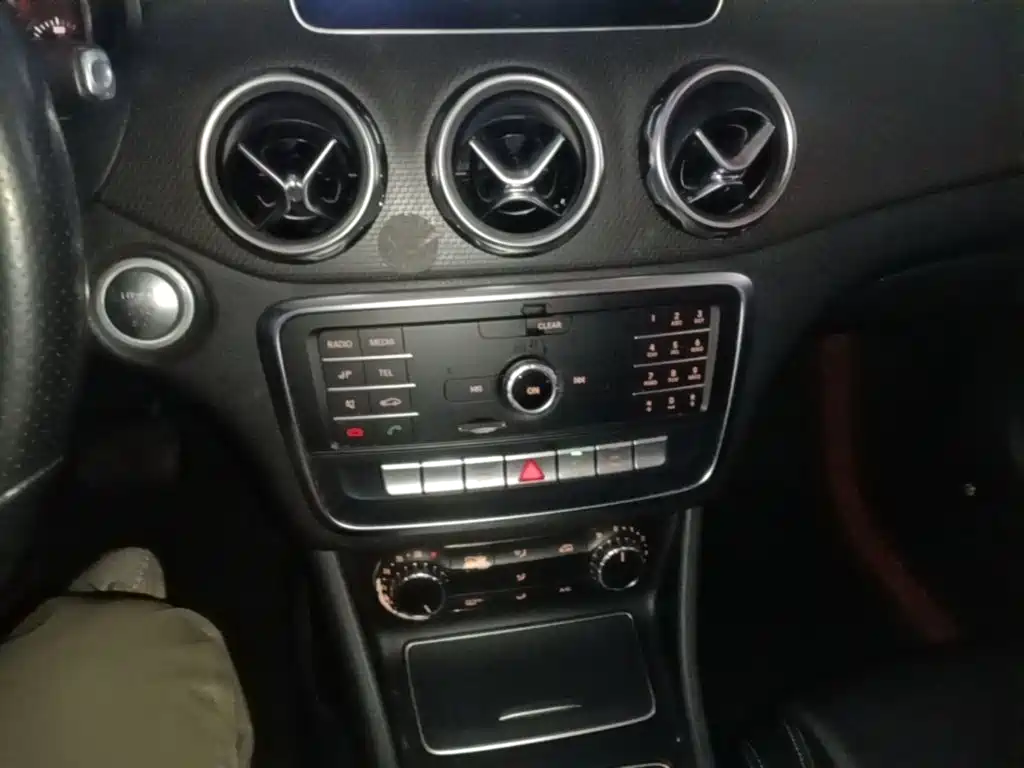 Mercedes-Benz GLA 2019 — фото 13