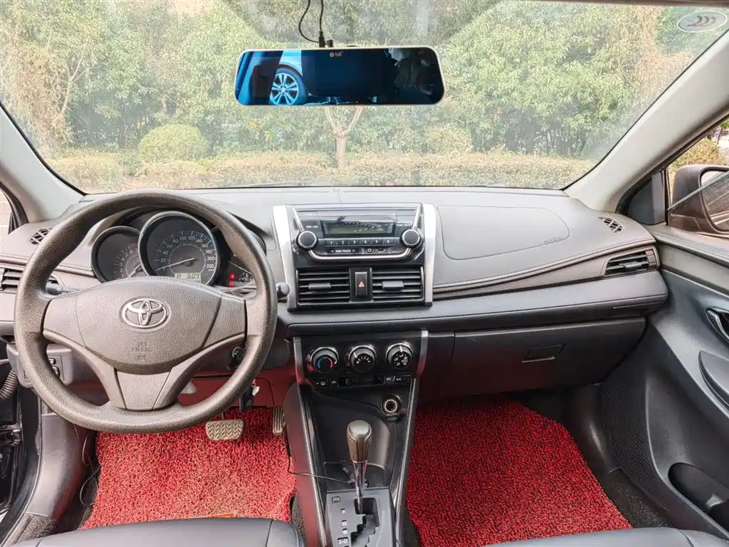 Toyota Vios 2015 — фото 8
