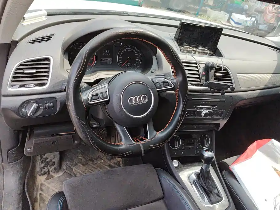 Audi Q3 2018 — фото 12