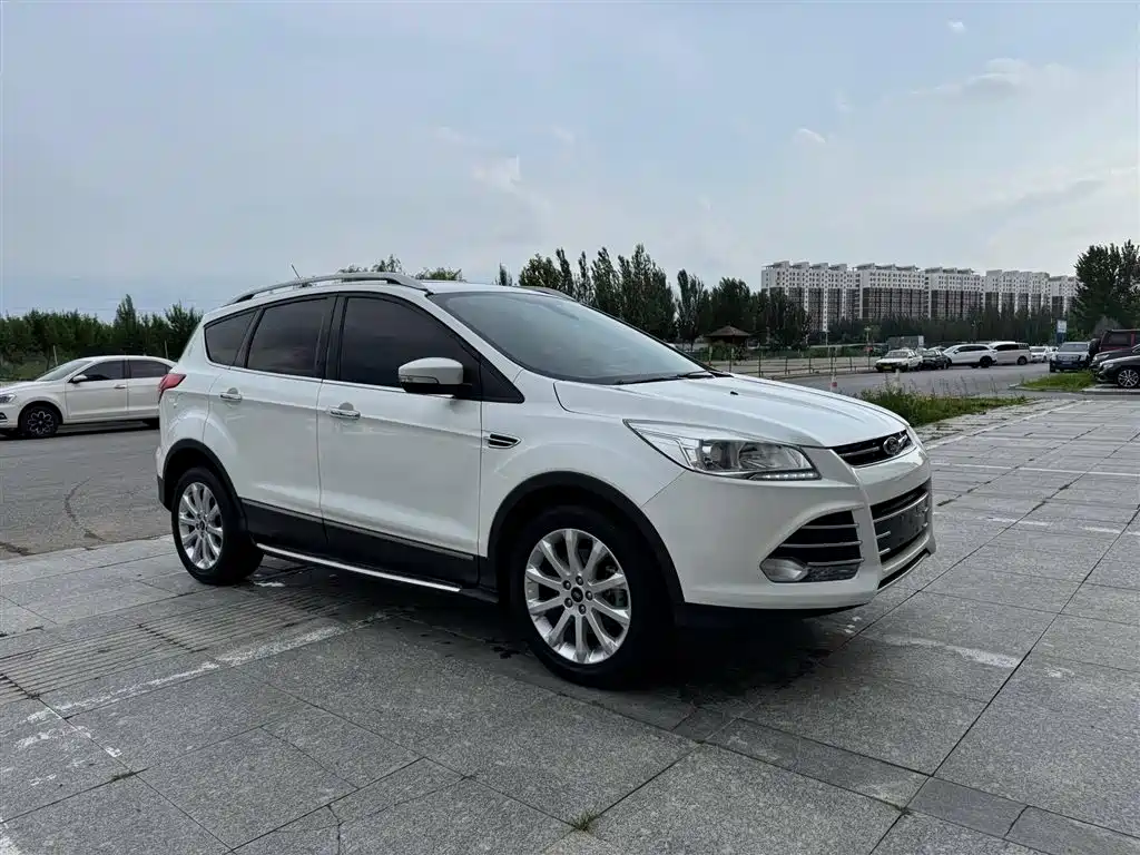 Ford Kuga 2014
