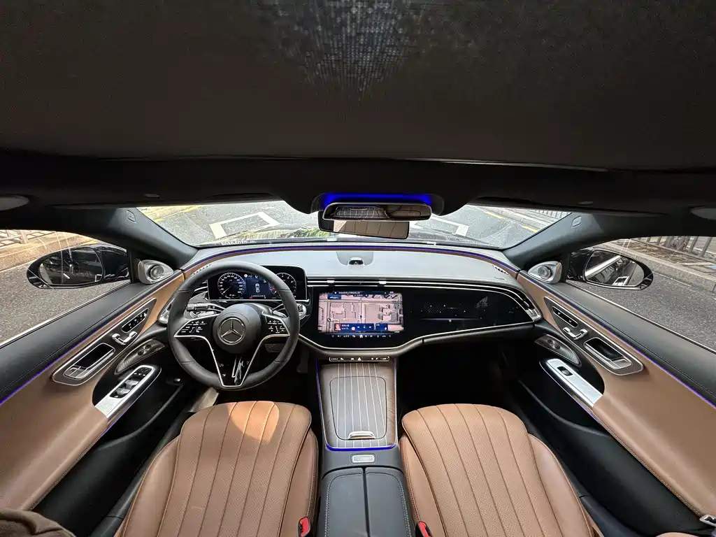 Mercedes-Benz E-Class 2024