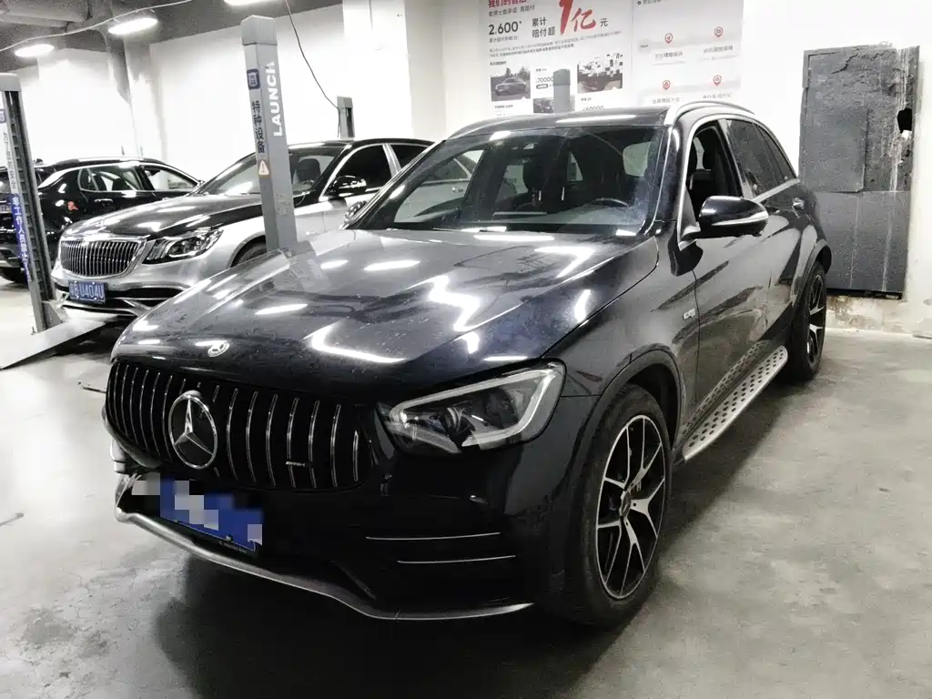 Mercedes-Benz GLC AMG 2021 — фото 1