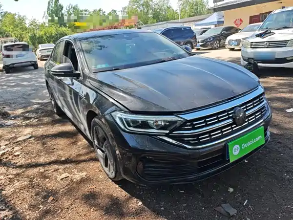 Volkswagen Sagitar 2023