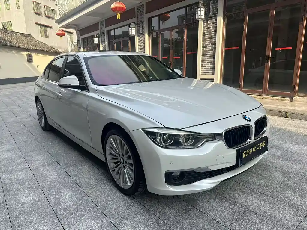 BMW 3 Series 2018 — фото 3