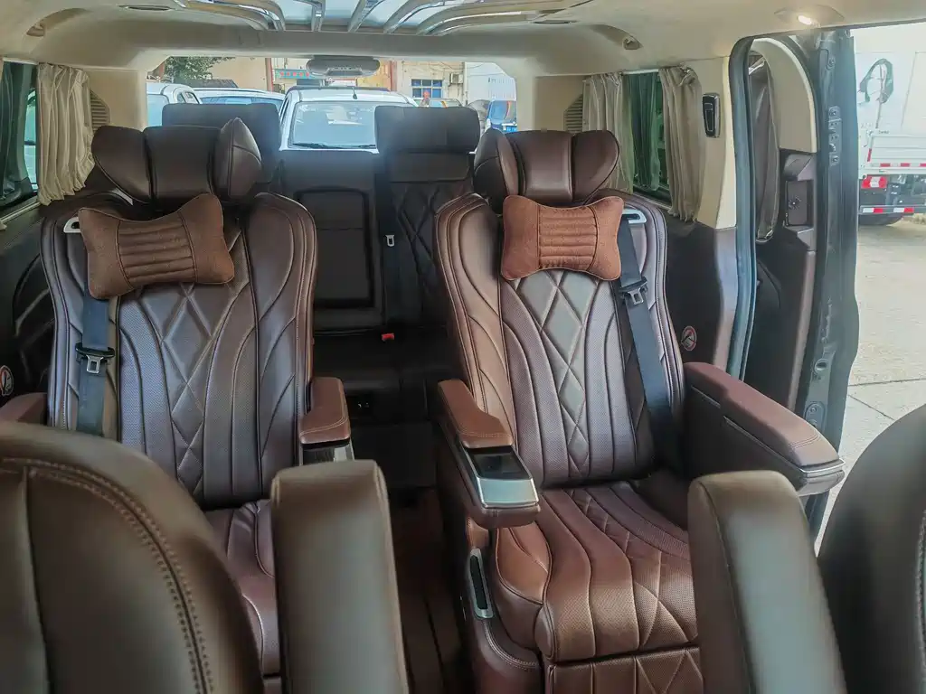 Ford Tourneo 2019 — фото 13