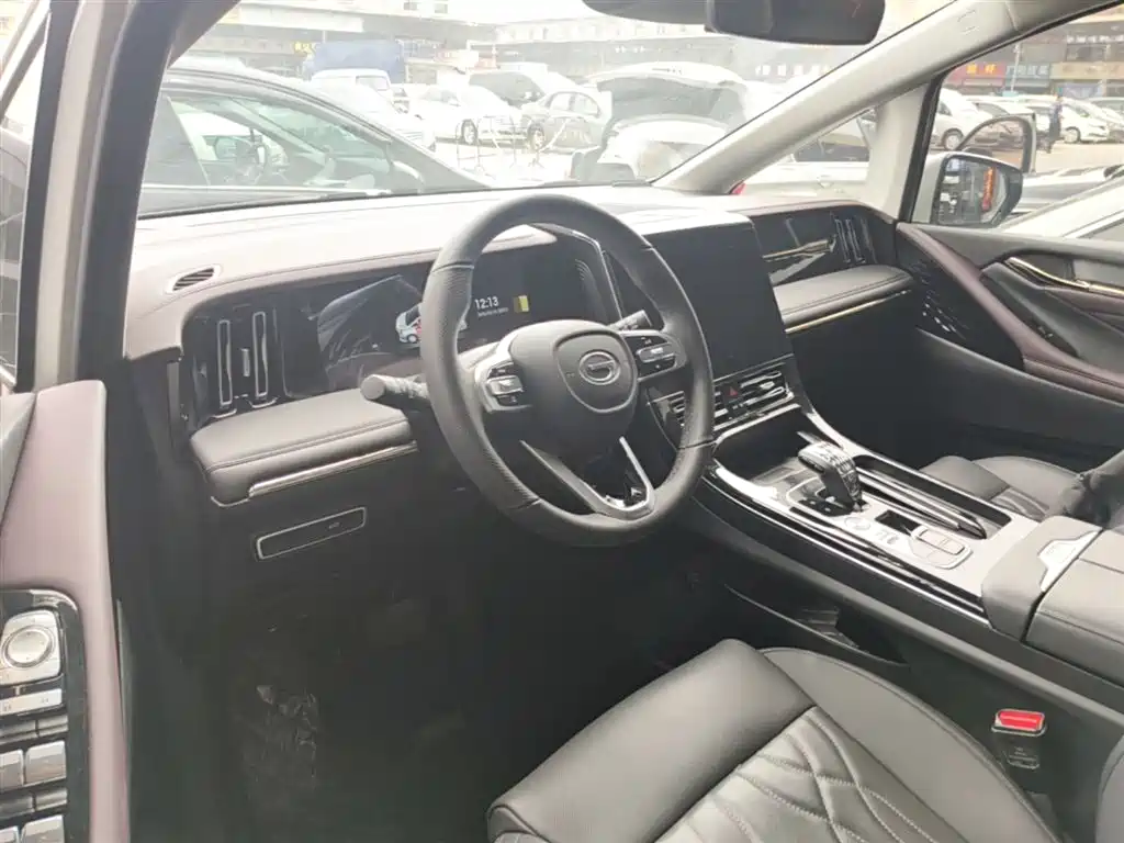 GAC Motor Trumpchi M8 2024 — фото 16