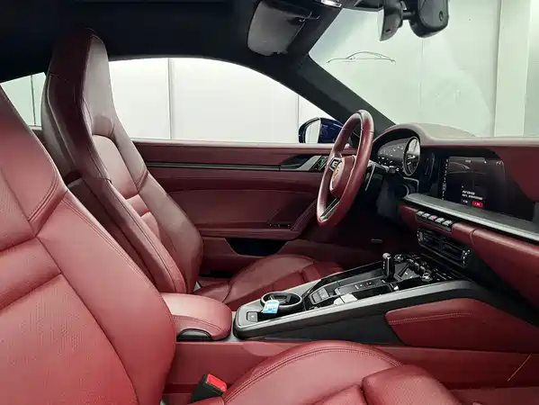 Porsche 911 2020