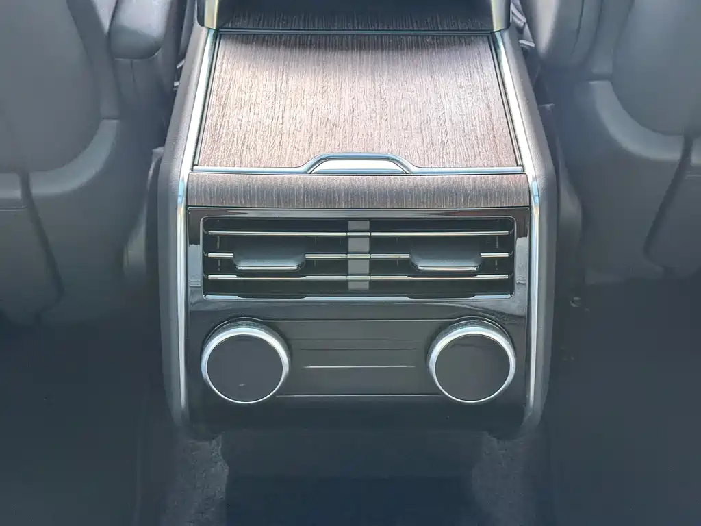Land Rover Range Rover 2023 — фото 22