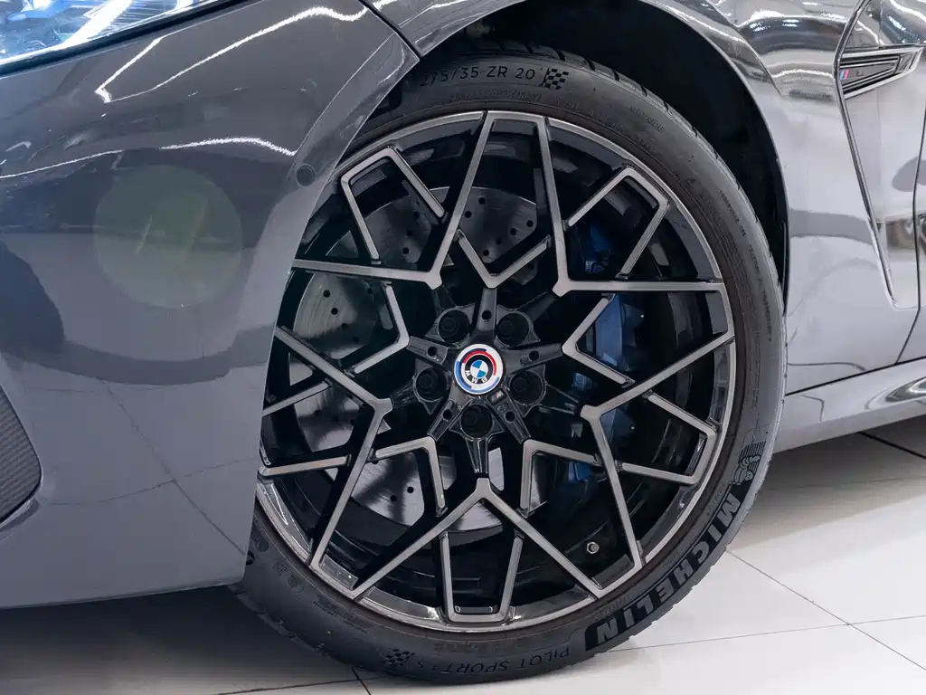BMW M8 2022 — фото 15