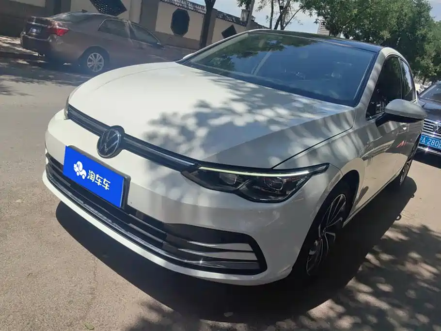 Volkswagen Golf 2022