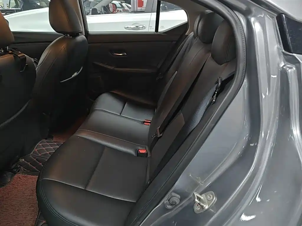 Nissan Sylphy 2019 — фото 17