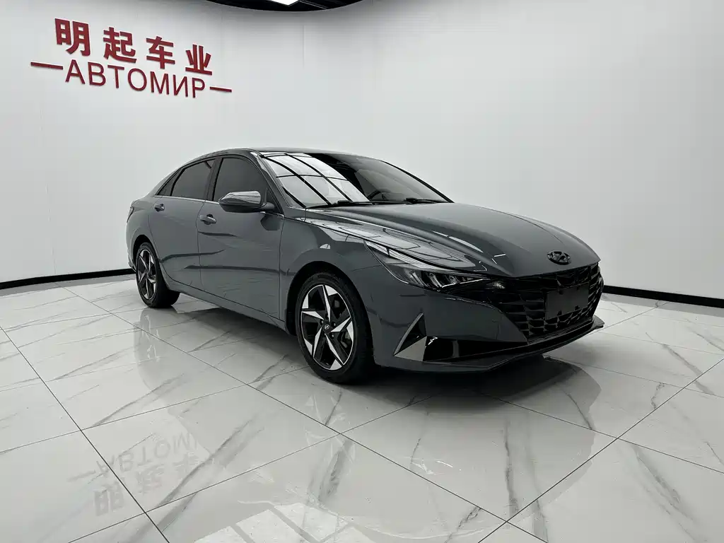Hyundai Elantra 2022 — фото 3