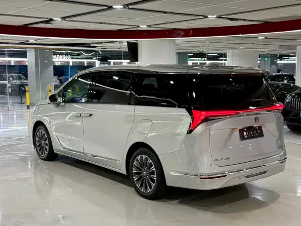 Buick GL8 2025