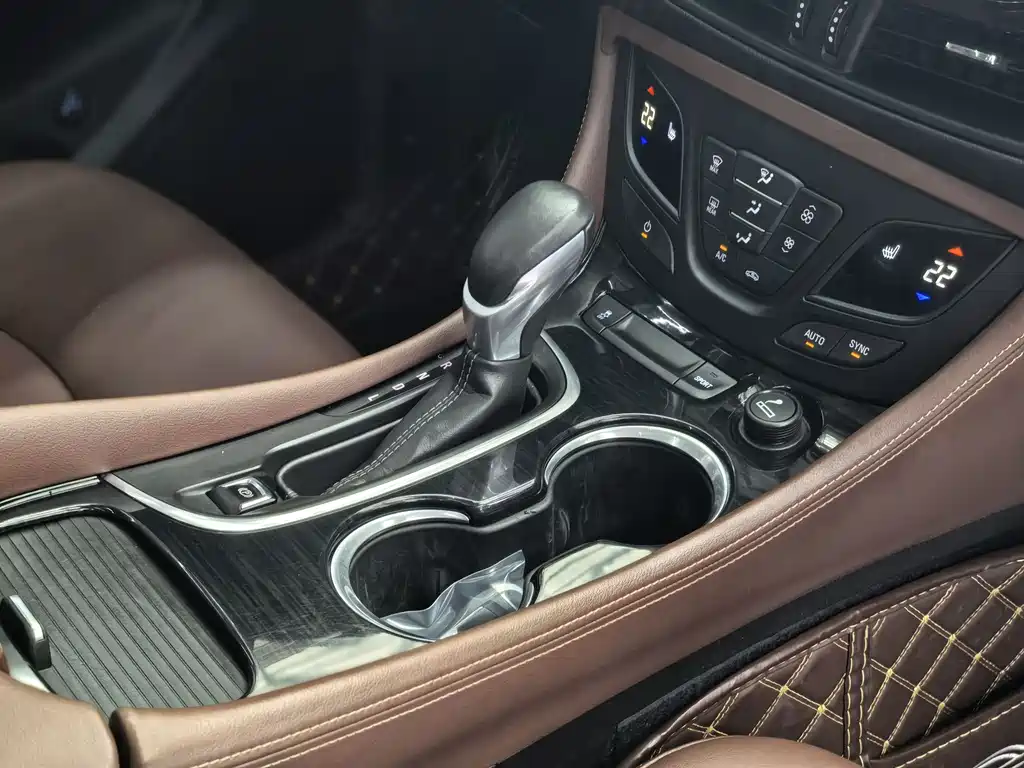 Buick Envision Plus 2019 — фото 19