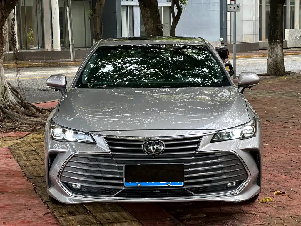 Toyota Avalon 2020