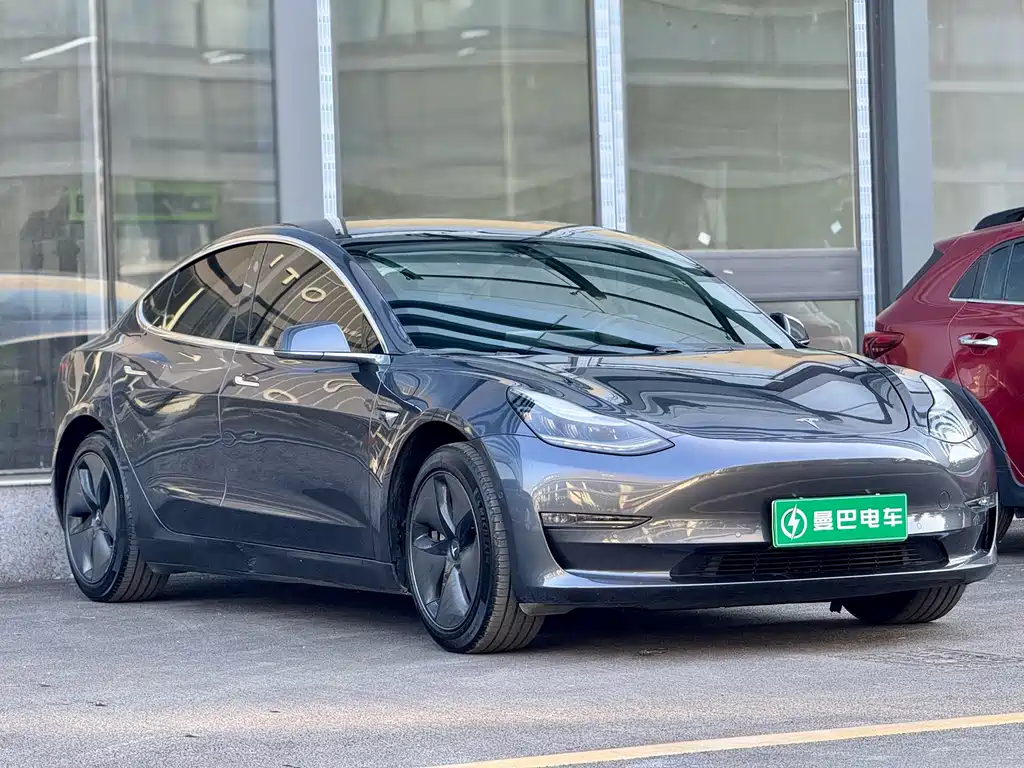 Tesla Model 3 2019 — фото 2