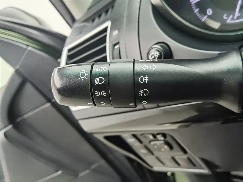 Toyota Prado 2017 — фото 21