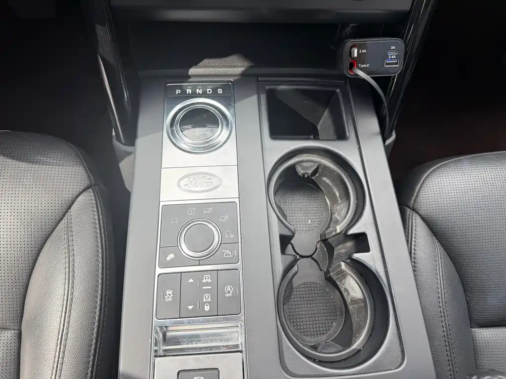 Land Rover Discovery 2019 — фото 16