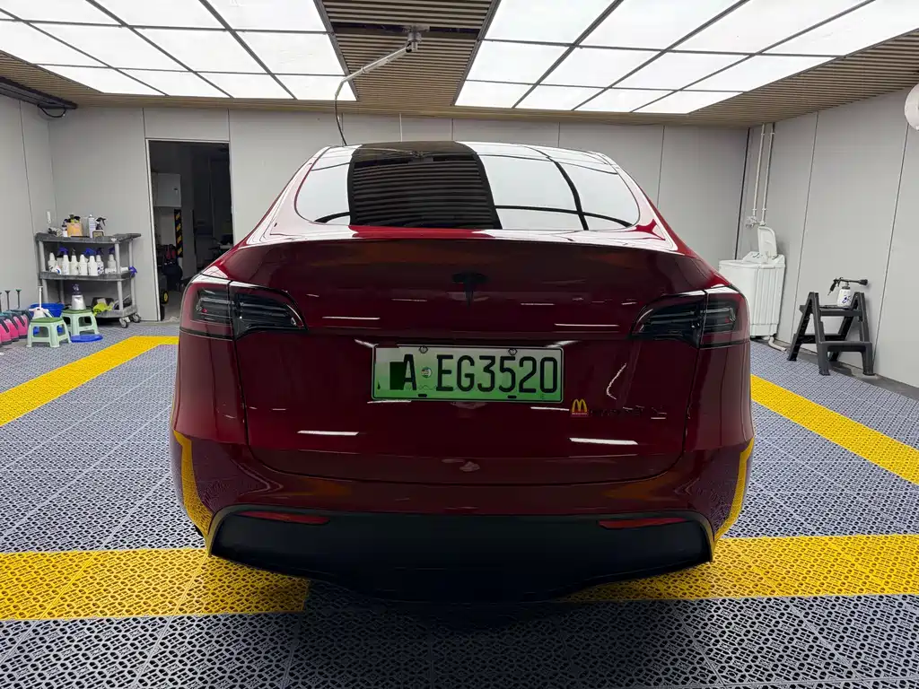 Tesla Model Y 2023 — фото 5