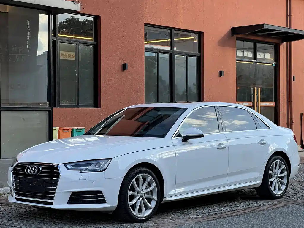 Audi A4L 2017