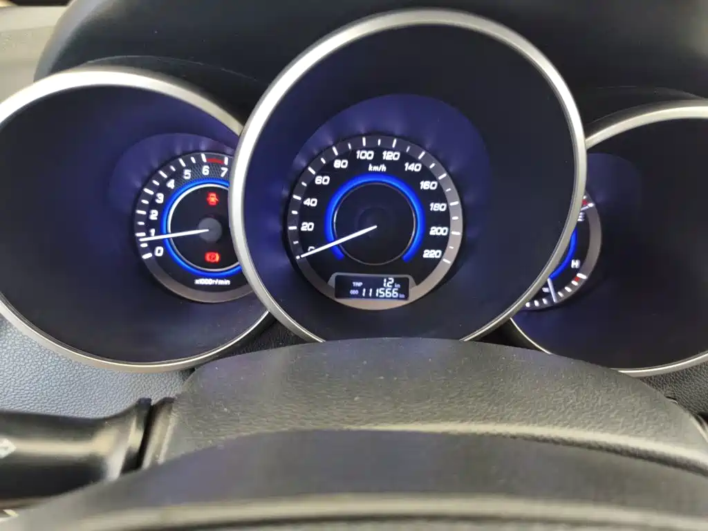 Changan Eado 2015 — фото 12