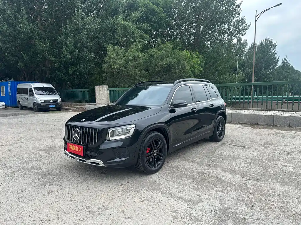 Mercedes-Benz GLB 2021