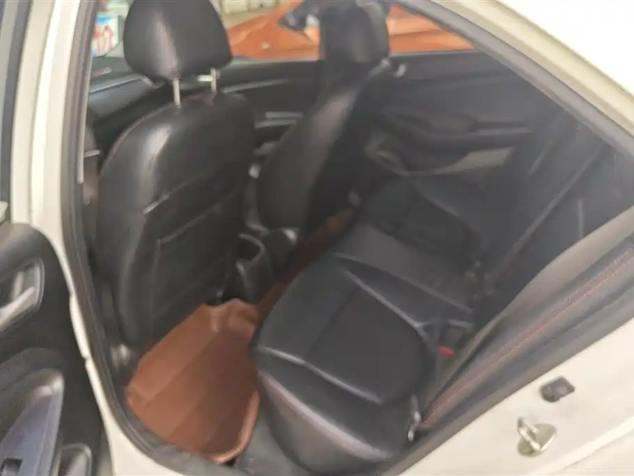 Hyundai Verna 2019 — фото 11