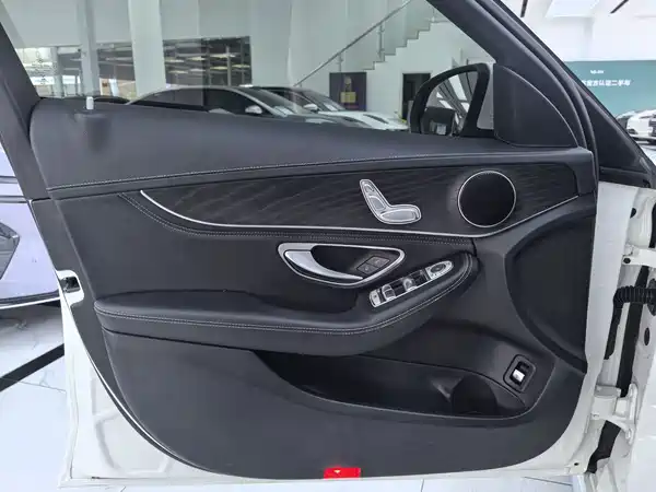 Mercedes-Benz C-Class 2020