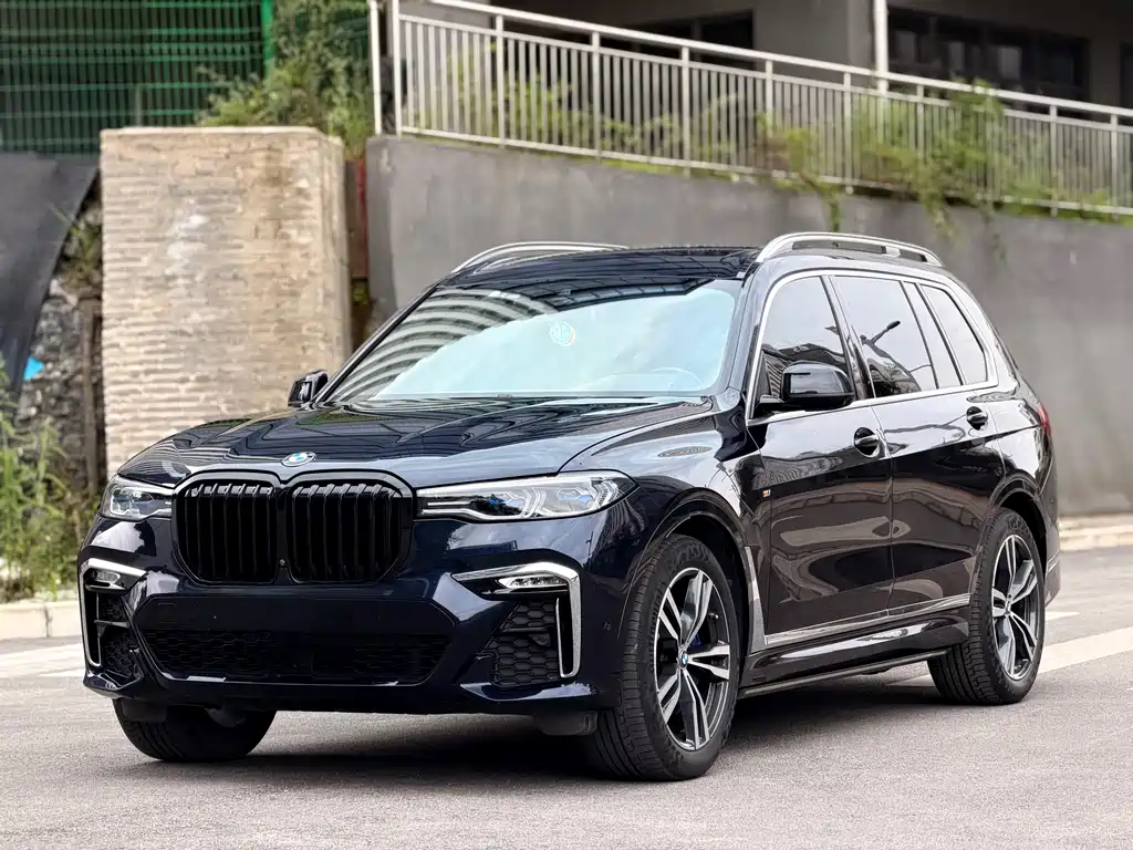 BMW X7 2022 — фото 3