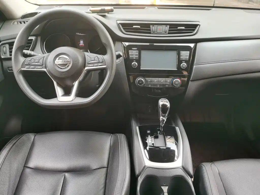 Nissan X-Trail 2017 — фото 13