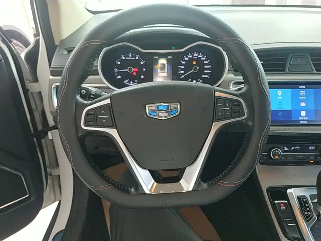 Geely Emgrand GS 2016 — фото 11