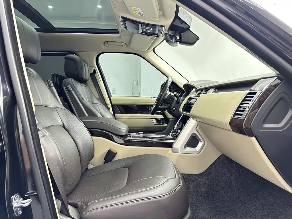 Land Rover Range Rover 2020 — фото 13
