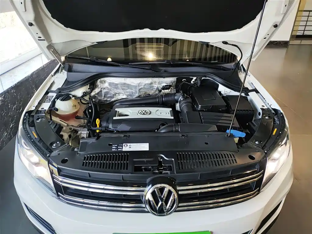 Volkswagen Tiguan 2017 — фото 16