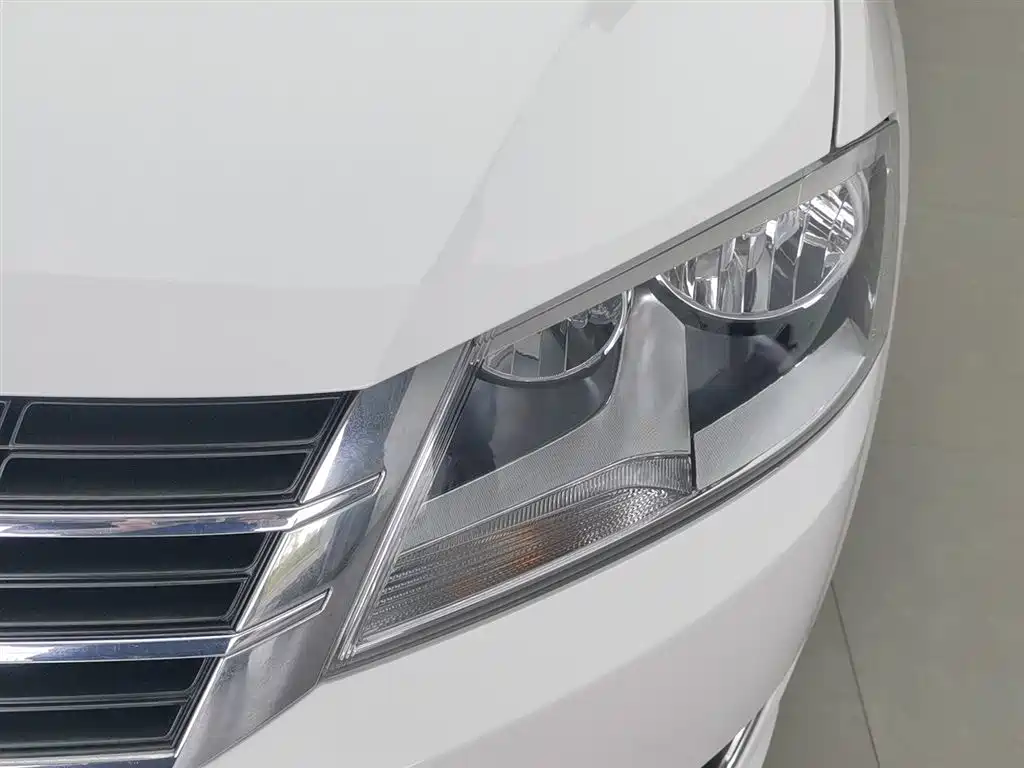 Volkswagen Gran Lavida 2014