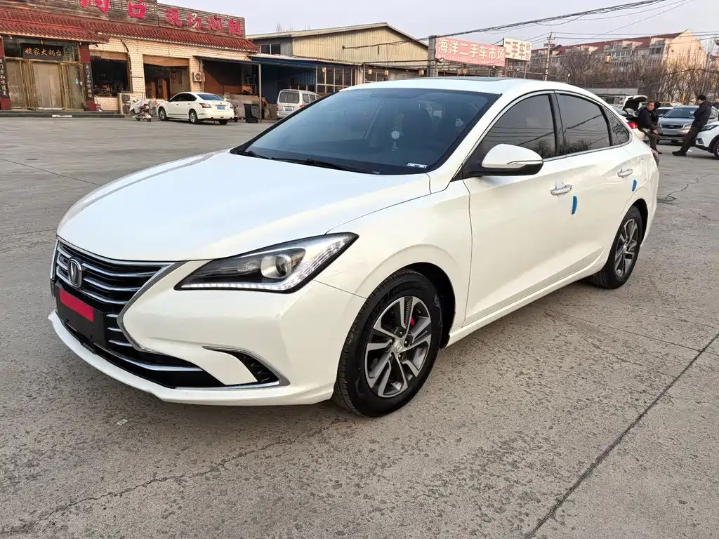 Changan Eado 2018 — фото 1