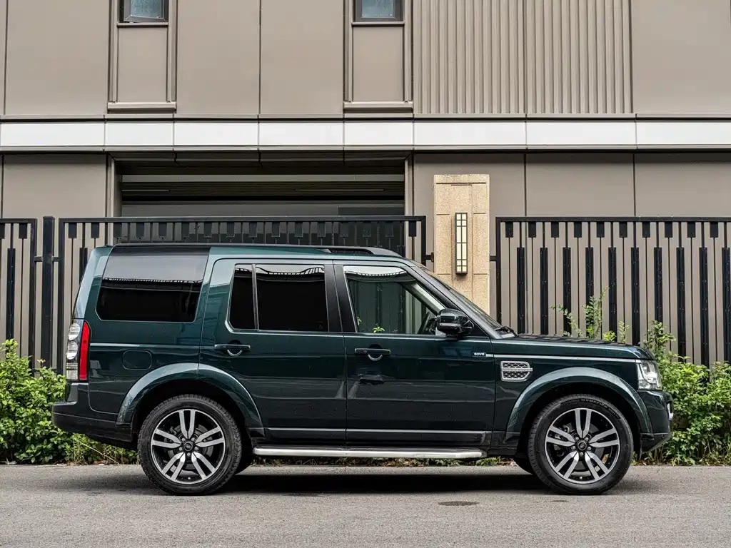 Land Rover Discovery 2014