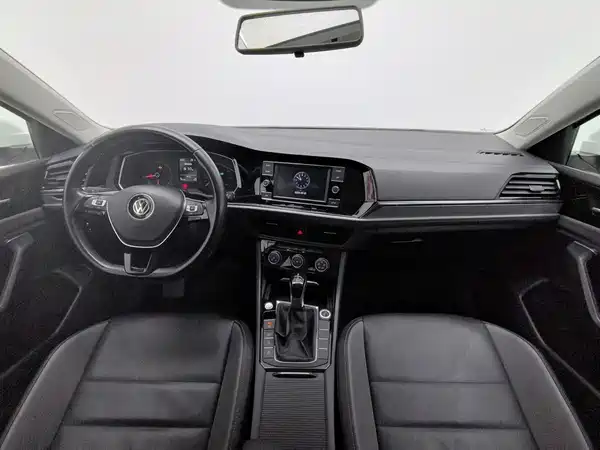 Volkswagen Sagitar 2019