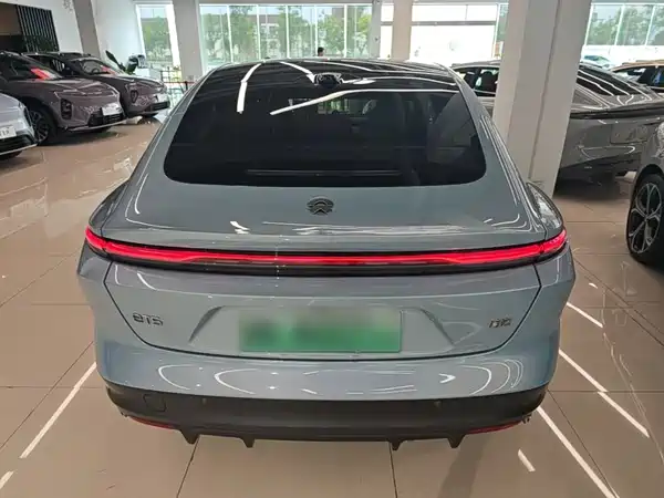 NIO ET5 2024